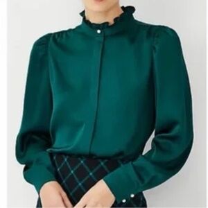 Ann Taylor Green long-sleeve blouse with puff shoulders and Pearl accents, XS